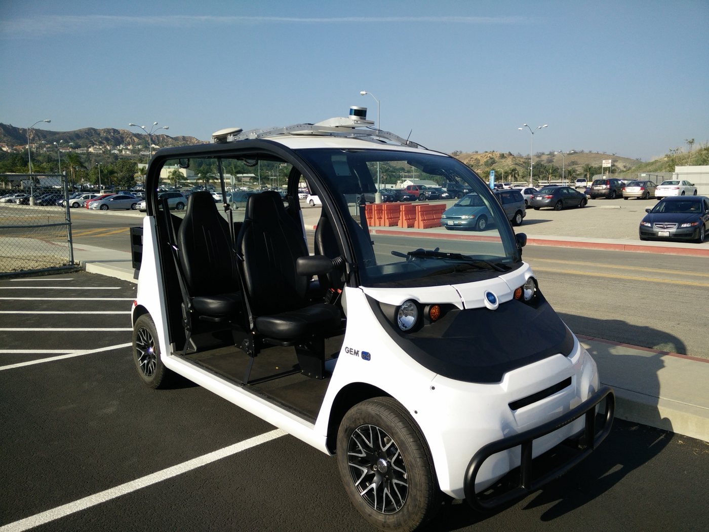 Varden Labs Gen 2 self-driving shuttle